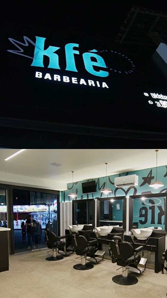 Letreiro luminoso da KFÉ Barbearia à noite e, abaixo, o salão com cadeiras de barbeiro alinhadas em frente aos espelhos